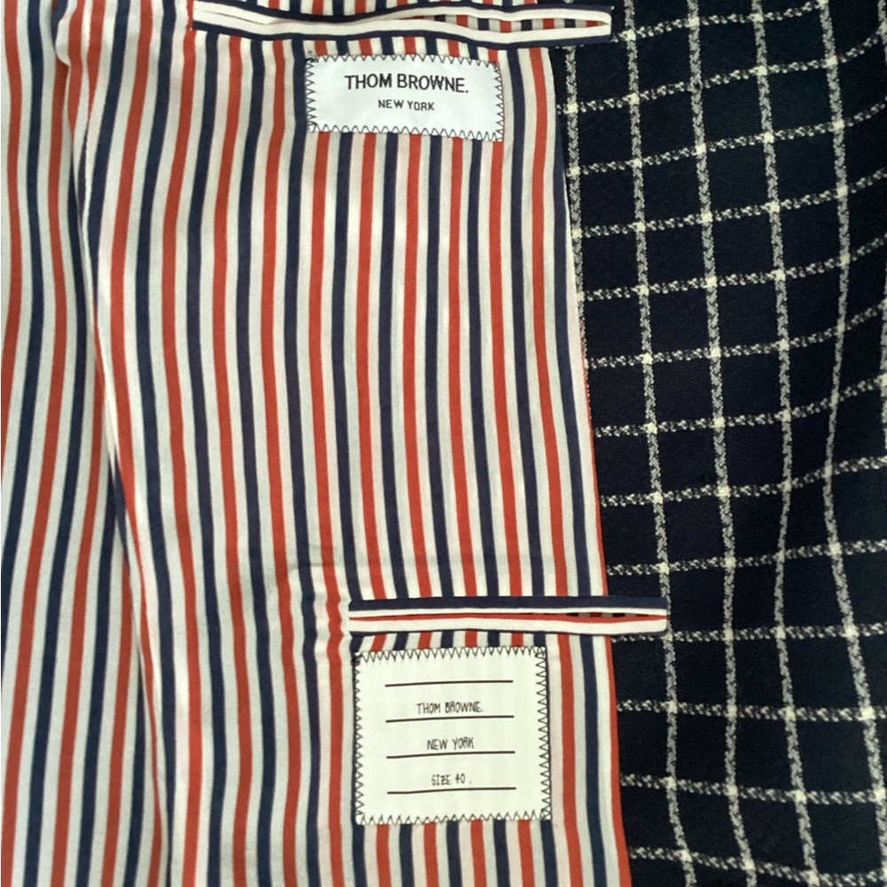 NWT Thom Browne Women’s Frayed Double-Breasted Wool Blazer, Size 40 - Picture 11 of 16